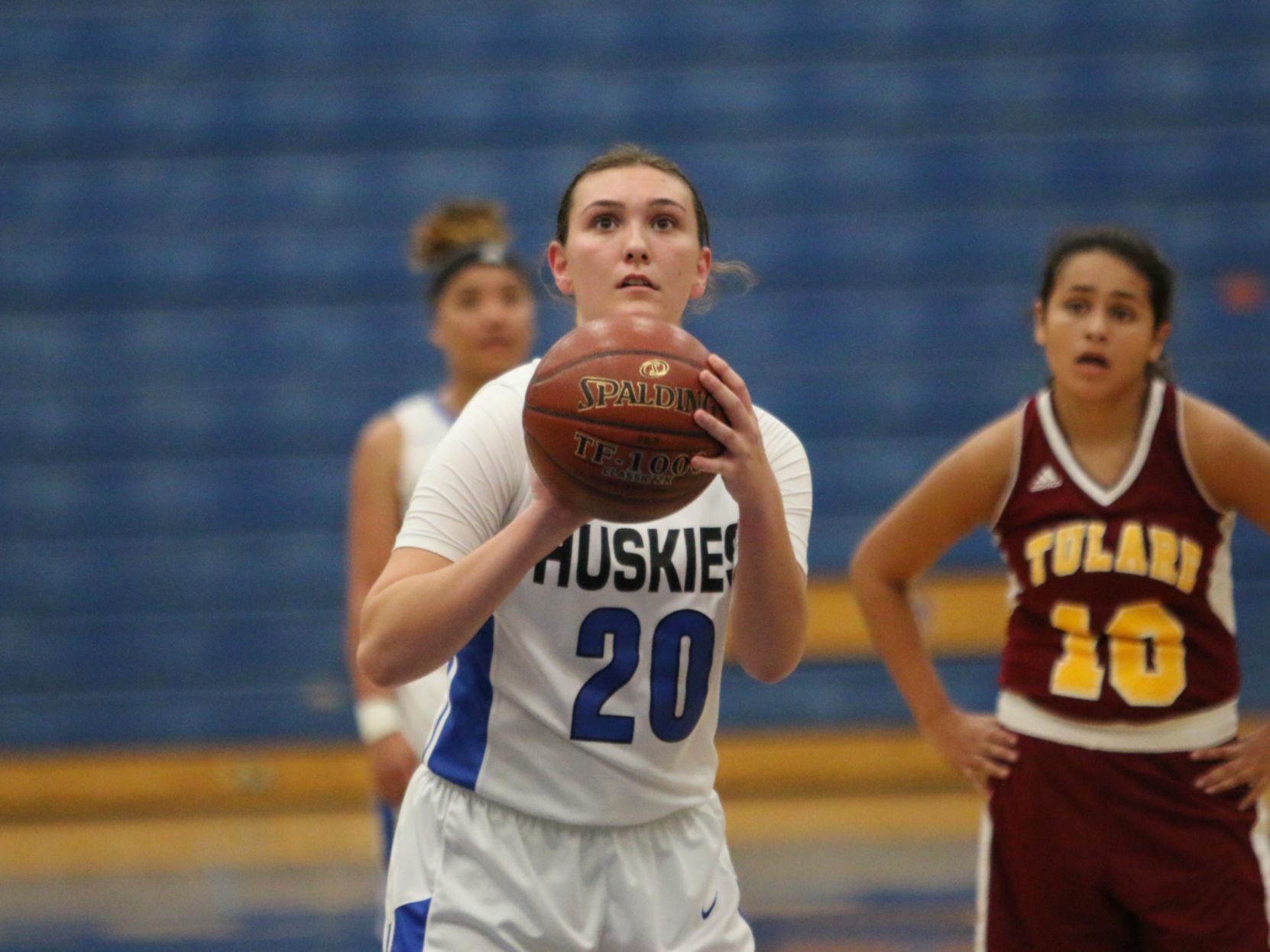 Learning curve: Turnover-prone Huskies drop to 2-6